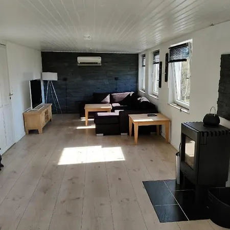 210 M2 Hus Til 8 Gaester - 5 Km Fra Nyt Stort Vandland Apartament