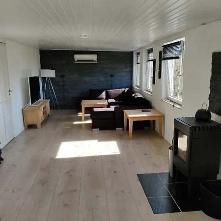 210 M2 Hus Til 8 Gaester - 5 Km Fra Nyt Stort Vandland Lägenhet