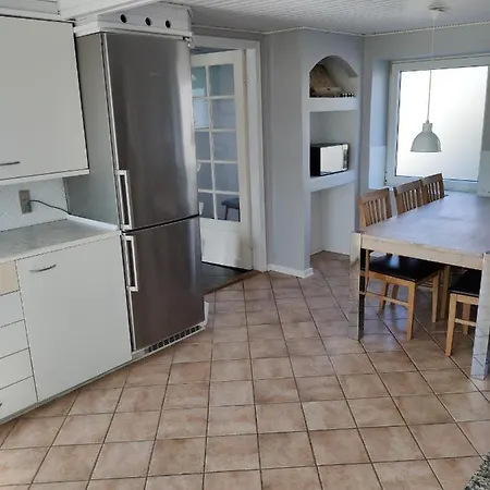 Lägenhet 210 M2 Hus Til 8 Gaester - 5 Km Fra Nyt Stort Vandland