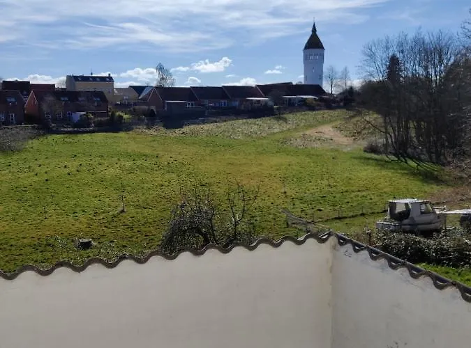 210 M2 Hus Til 8 Gaester - 5 Km Fra Nyt Stort Vandland نُوابورغ