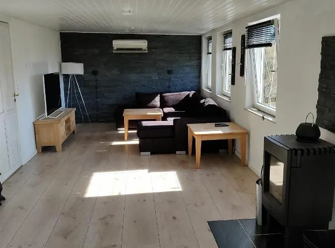 210 M2 Hus Til 8 Gaester - 5 Km Fra Nyt Stort Vandland شقة